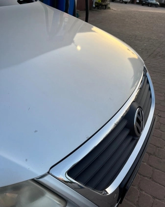 Volkswagen Passat cena 13500 przebieg: 284700, rok produkcji 2005 z Kielce małe 781